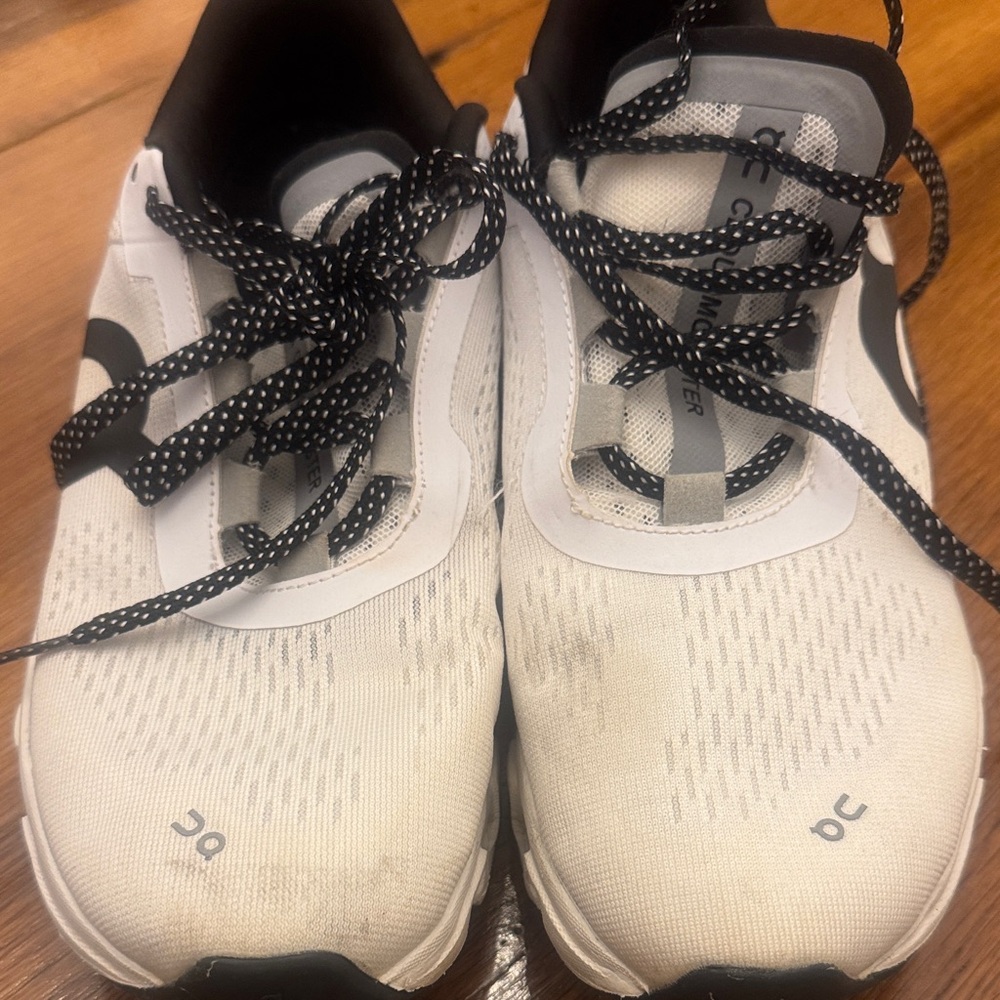 On Cloud White and Black Athletic Shoes - Picture 2 of 5